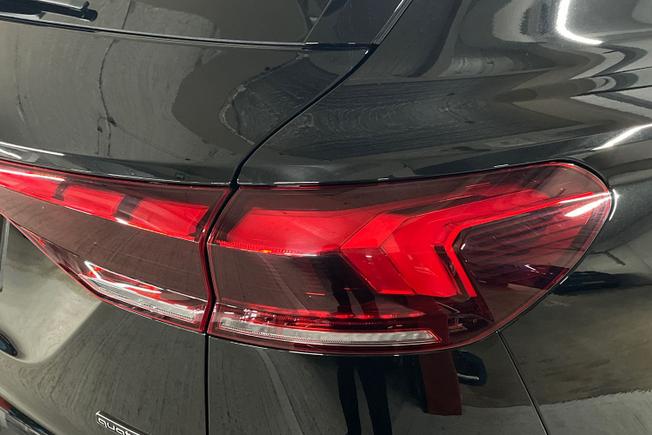 AUDI Q6 E-Tron Photo 18