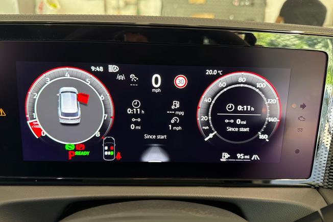 VOLKSWAGEN Tiguan Photo 15