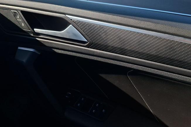 VOLKSWAGEN Tiguan Photo 24