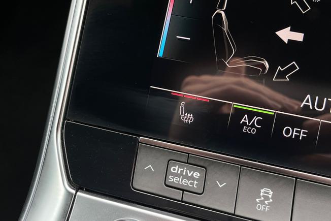 Audi A6 Avant Photo 30