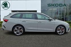 ŠKODA Octavia Photo 4