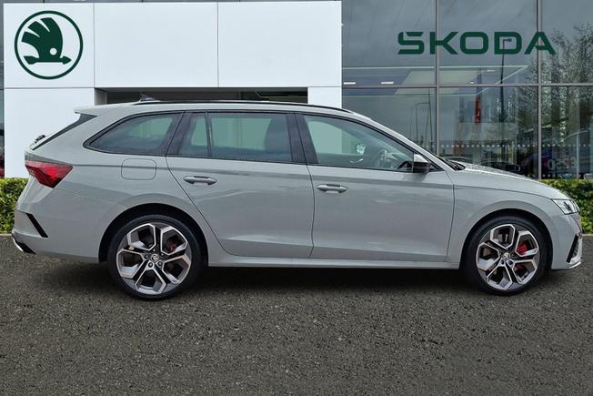 ŠKODA Octavia Photo 4