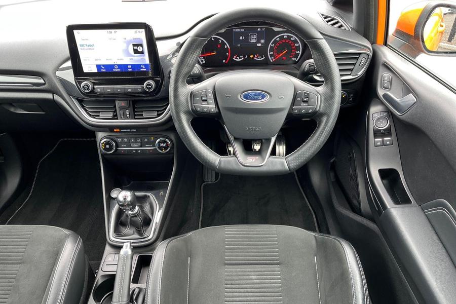 Ford FIESTA Photo autoimg-5a24a6d7d928e495e286df14414a878b01fec8dd.jpg