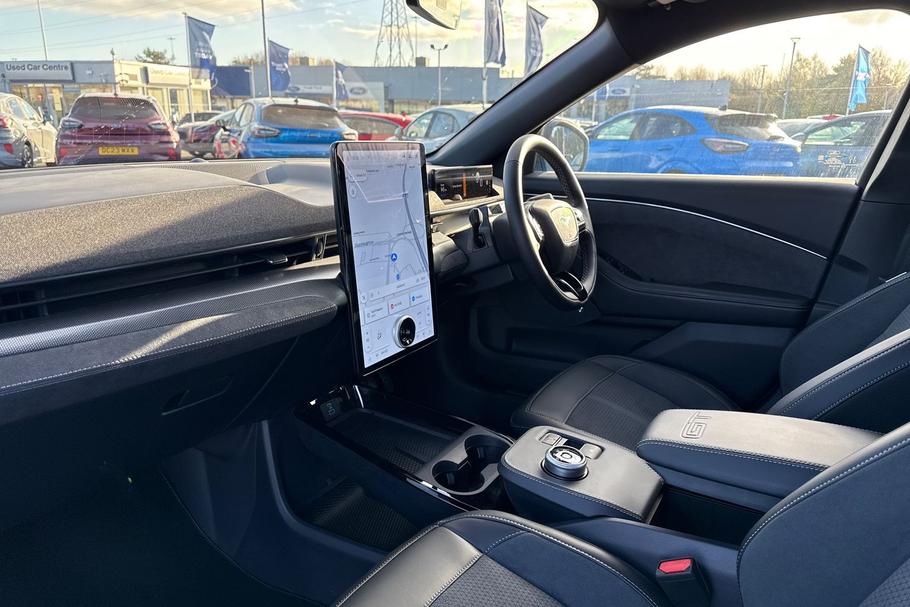 Used Ford MUSTANG MACH-E 18