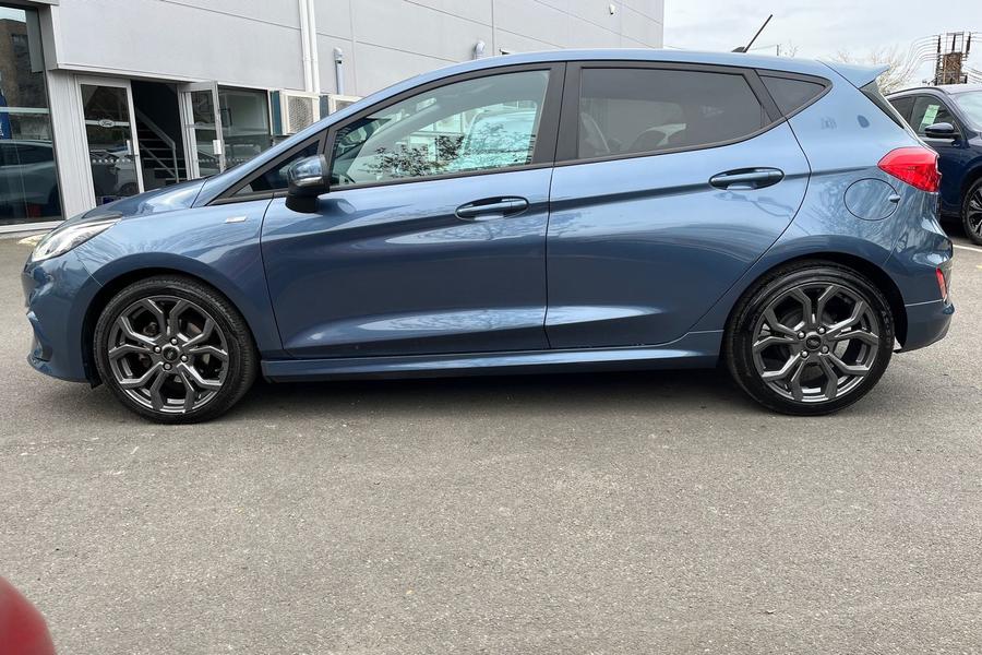 Ford FIESTA Photo autoimg-5a2cc7753ca0fb878b676da0d4a7273c7f4d039c.jpg