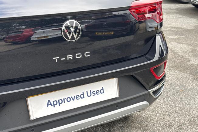 Volkswagen T-Roc Photo 21
