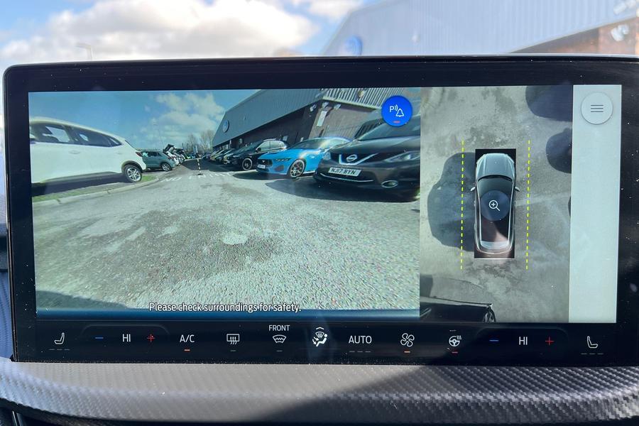 Ford KUGA Photo autoimg-5a38ef484c6ebe9a1c827770e637cd3ebb6fae3a.jpg