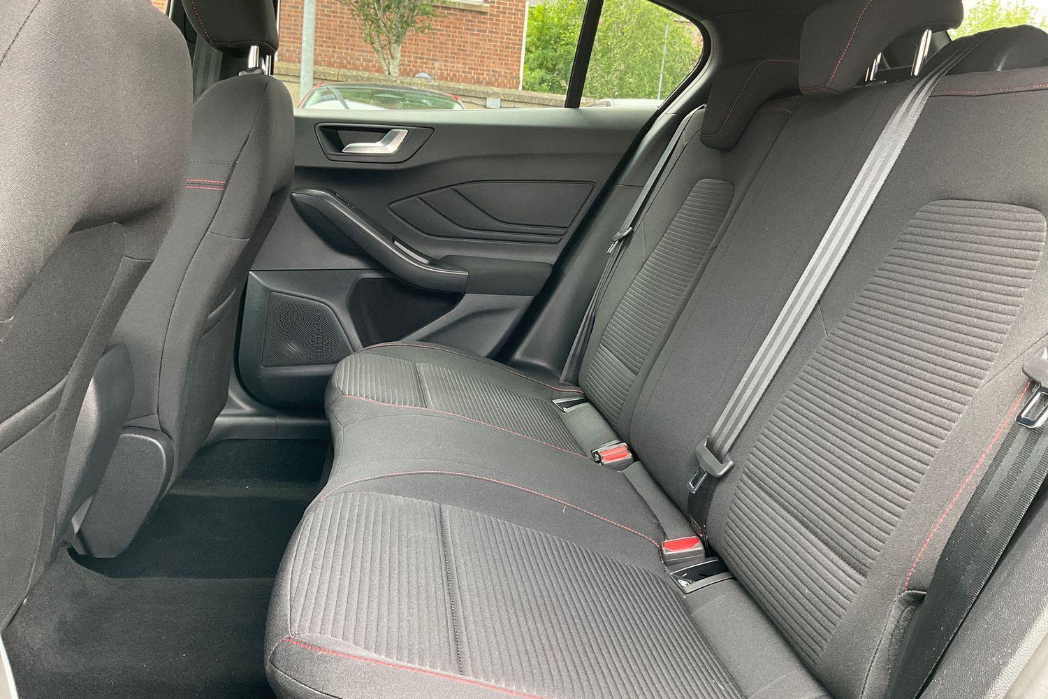 Ford Focus Photo 19