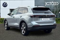VOLKSWAGEN Tiguan Photo 3