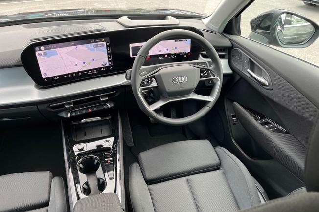 AUDI Q3 Photo 56