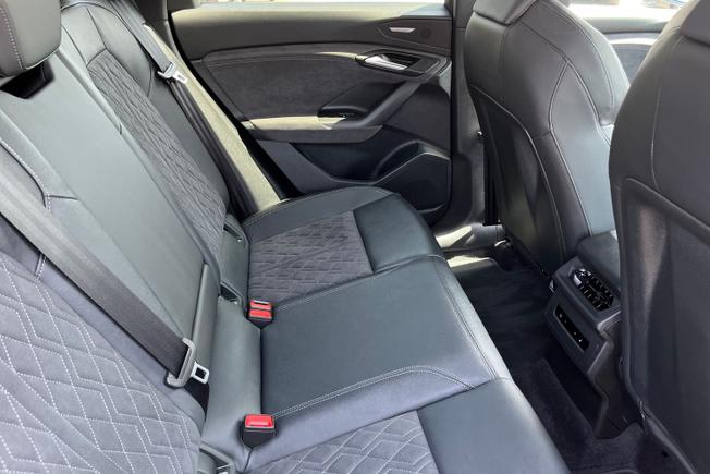 AUDI Q6 E-Tron Photo 43