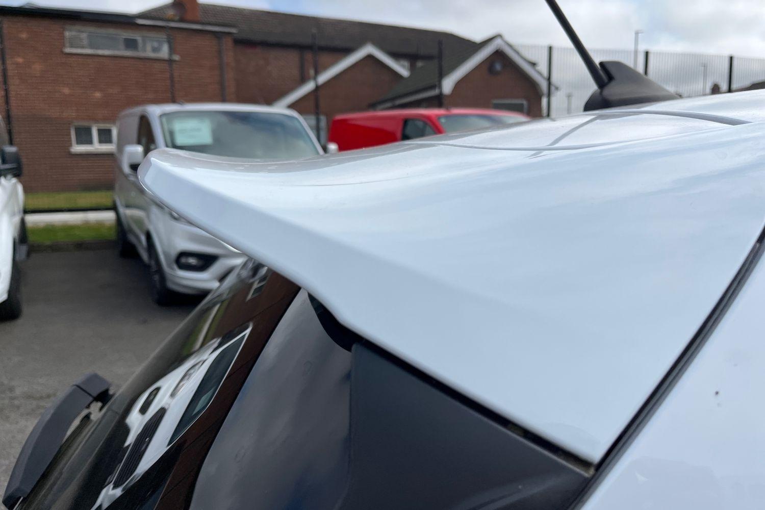 Ford FIESTA Photo 38