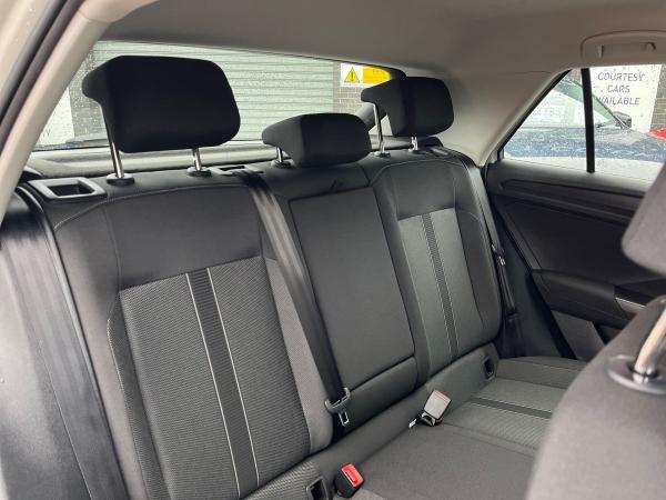 Volkswagen T-Roc Photo autoimg-5a4d4f088593007f4b160ddfdf877f4e9a649947.jpg