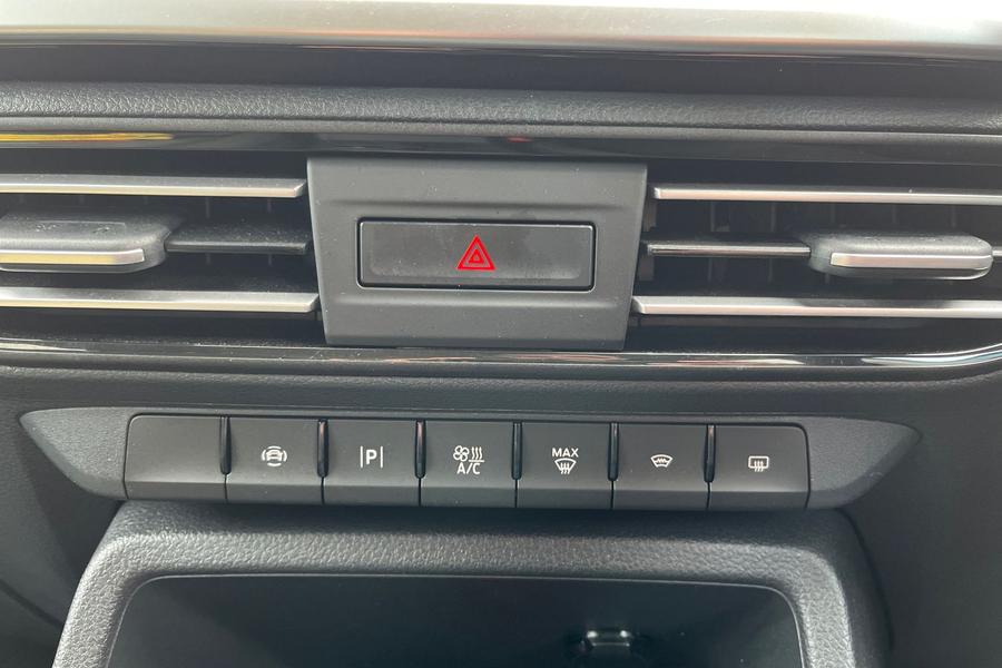 Ford TOURNEO CONNECT Photo autoimg-5a4fa38f192979c5b1b5ce2ef8382bd32e34c11a.jpg