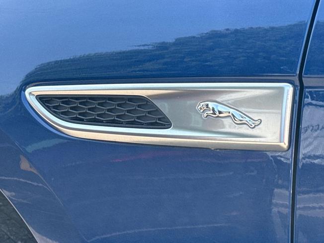 JAGUAR F-Pace Photo 27