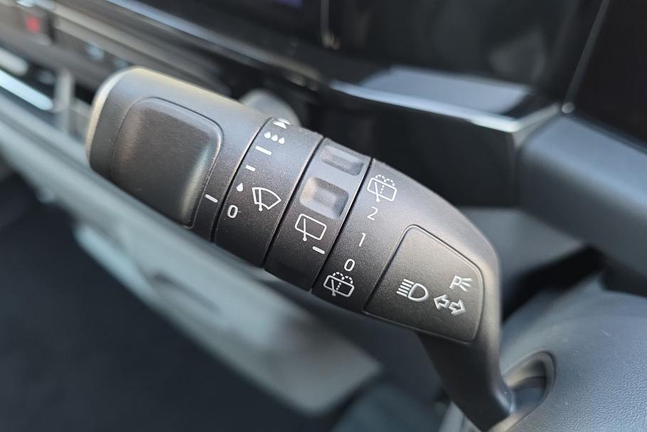 Used Ford E-TOURNEO CUSTOM WR75NLT 34