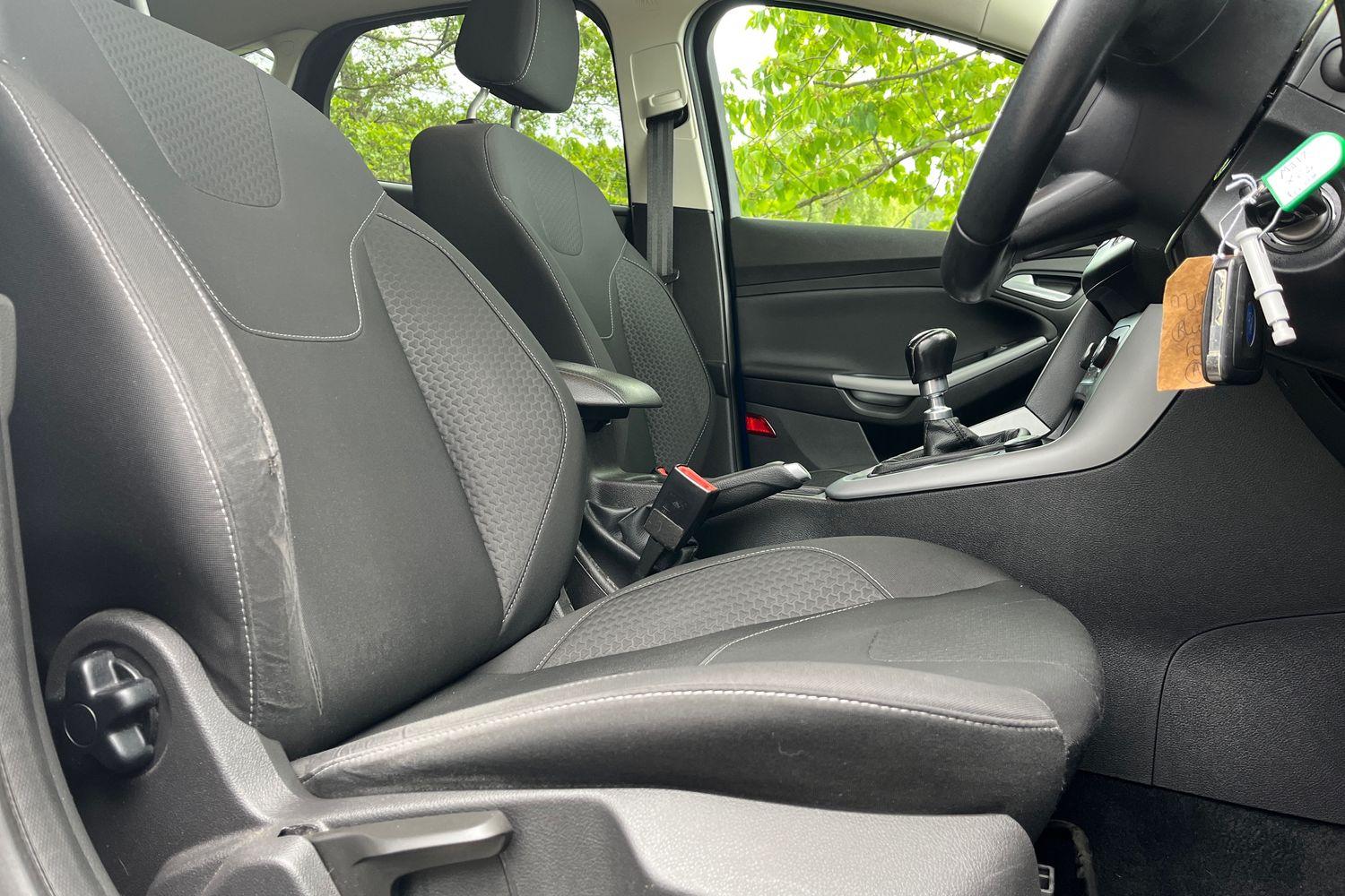 Ford FOCUS Photo 16