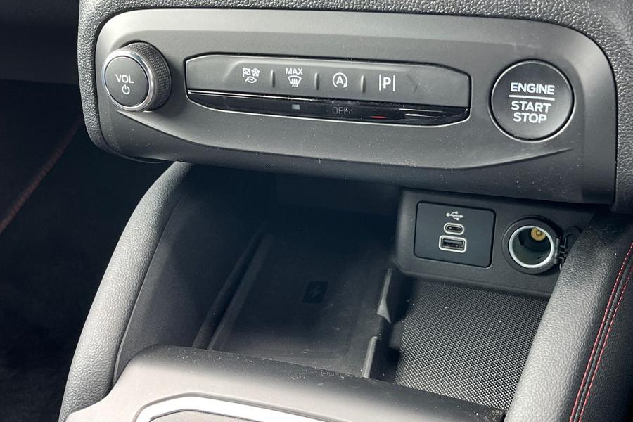 Ford FOCUS Photo autoimg-5a58ee69e4feef733d0efa04f433f184651ef044.jpg