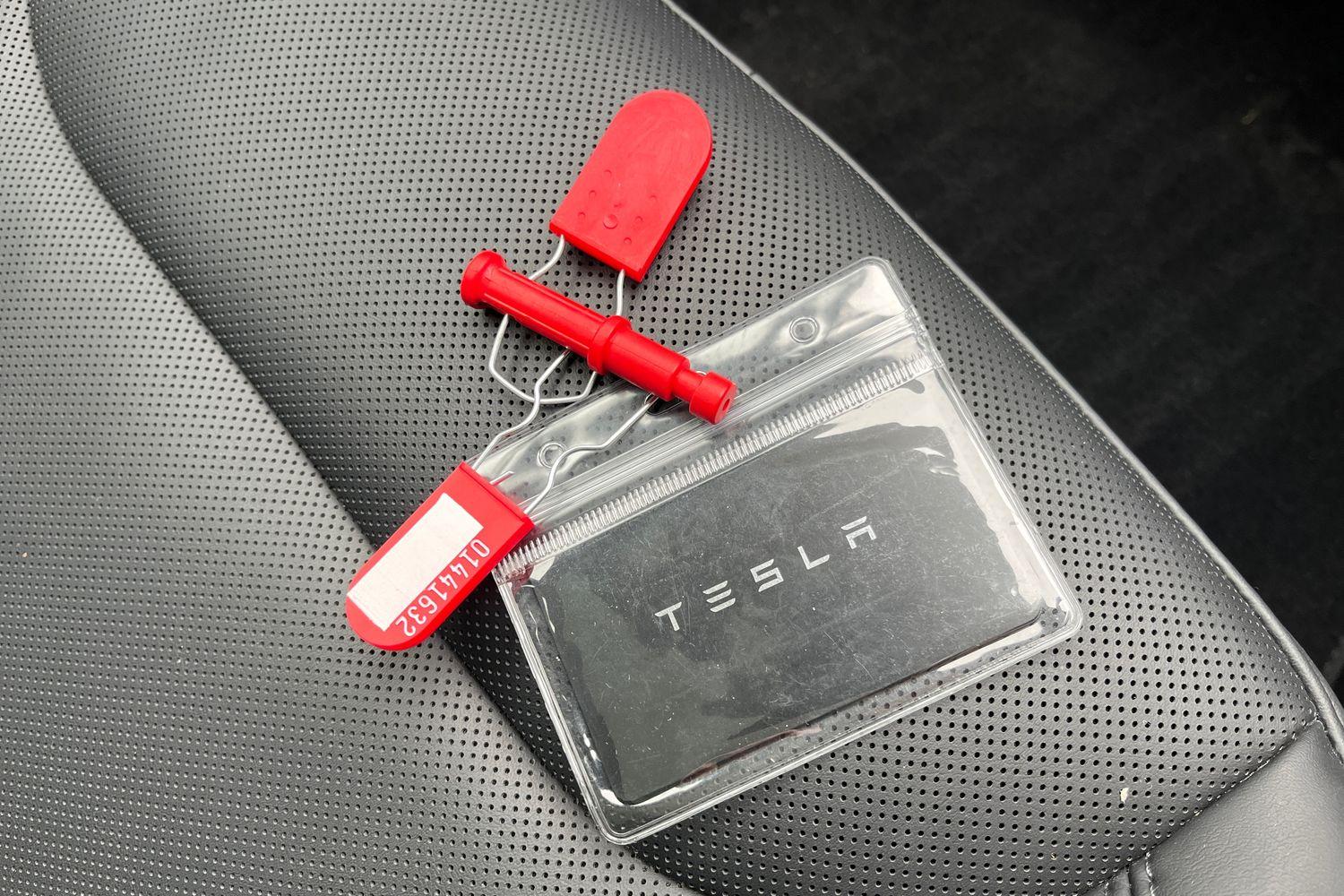 TESLA MODEL 3 Photo 21