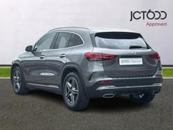MERCEDES-BENZ GLA Photo 3