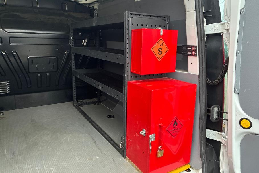 Used Ford Transit Connect YT67CBU 29