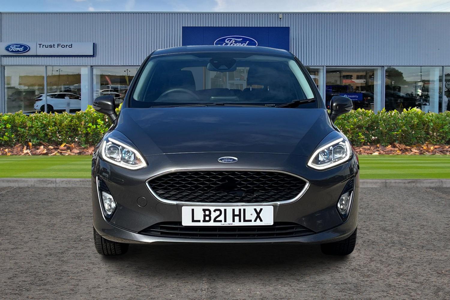 Ford Fiesta Photo 5