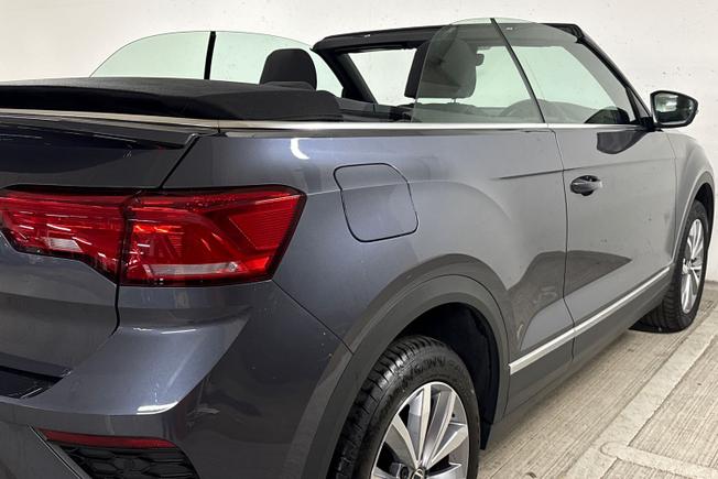 Volkswagen T-Roc Photo 28