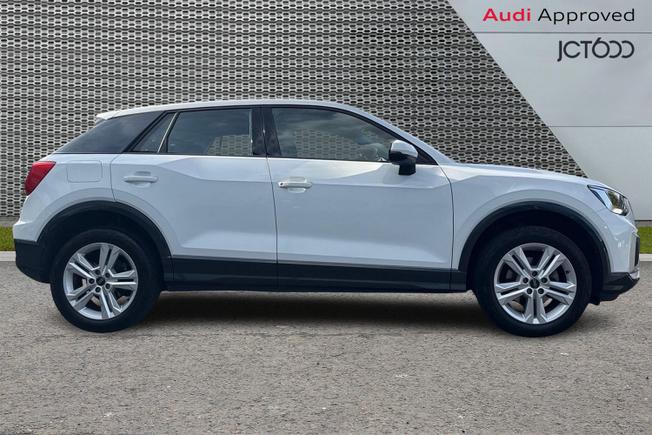 AUDI Q2 Photo 4