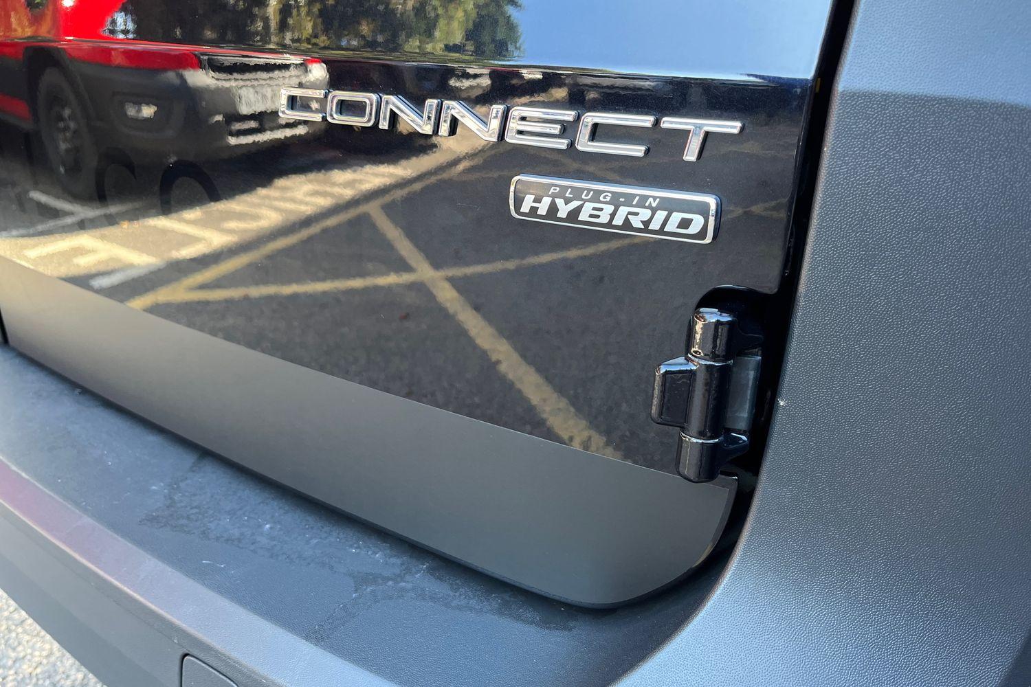 Ford TRANSIT CONNECT Photo 32