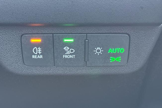 AUDI Q4 e-tron Photo 53