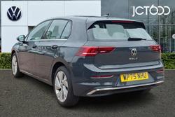 VOLKSWAGEN Golf Photo 3