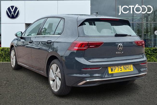 VOLKSWAGEN Golf Photo 3