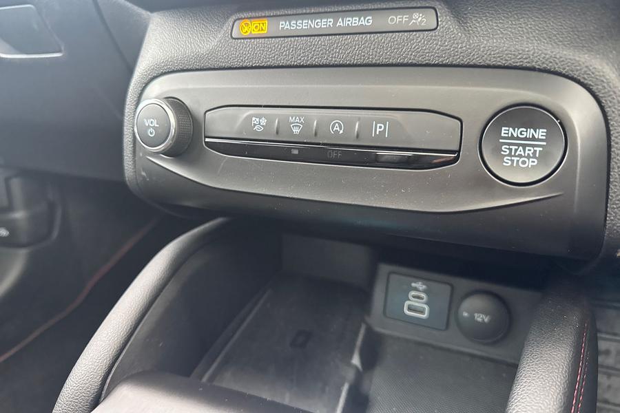 Ford FOCUS Photo autoimg-5a6f5fe79617fcbc95391f8c5f0d5141ebf32844.jpg