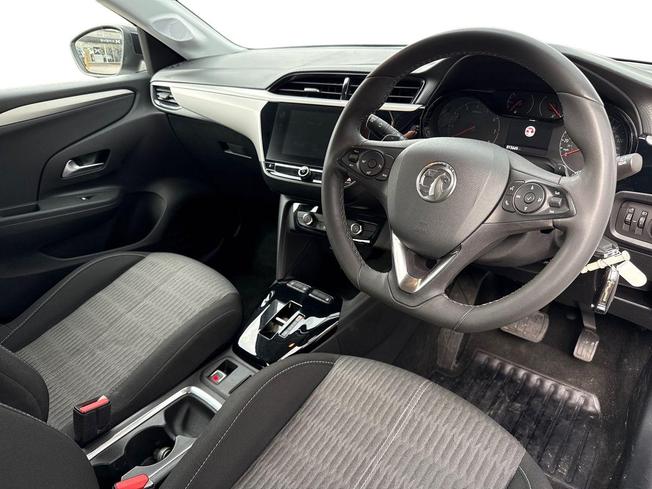 VAUXHALL Corsa Photo 6