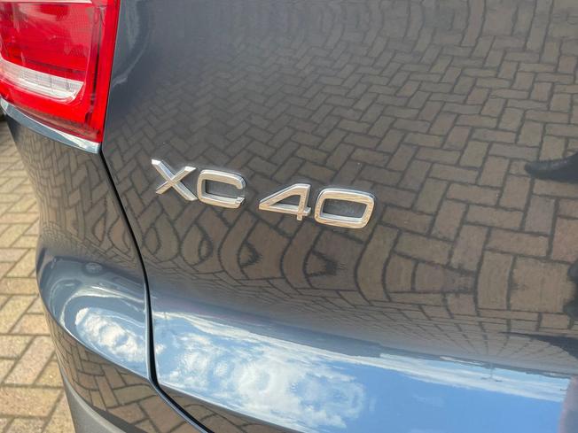 VOLVO XC40 Photo 20