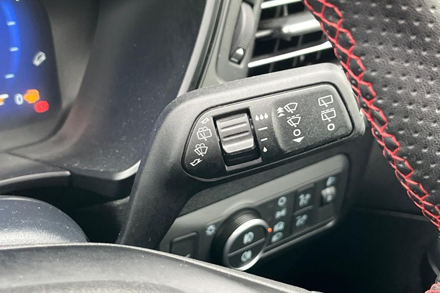 Ford KUGA Photo autoimg-5a73909fc7b3ac5b07e7c4aad557eca2e0d99bc1.jpg