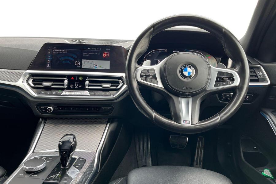 BMW 3 Series Photo autoimg-5a774e85d0899845237fa0e1ac30f6d2fc6b950f.jpg