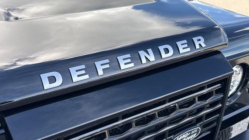 Land Rover Defender Photo autoimg-5a775464a293179e39fc9e6684d2a0b9c181bb1b.jpg