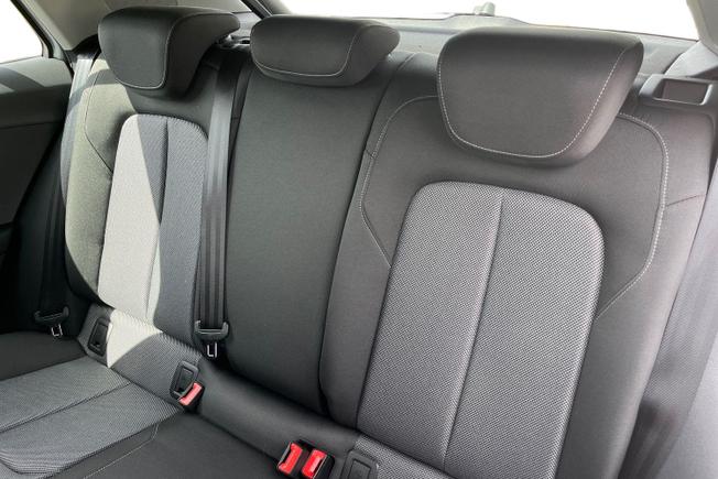 Audi Q2 Photo 9
