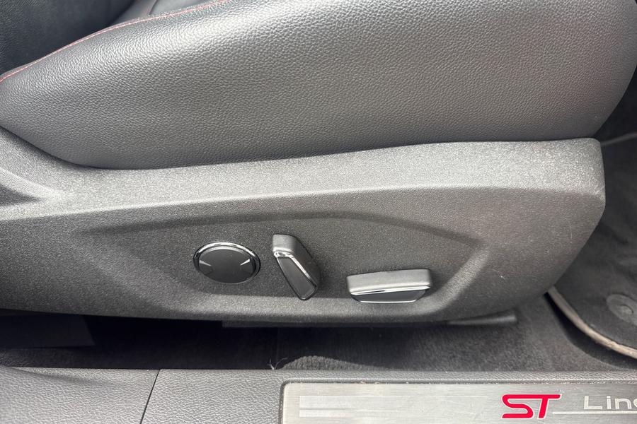 Ford MONDEO Photo autoimg-5a79fd95f0b887ba4afe382742d7cde993130c40.jpg