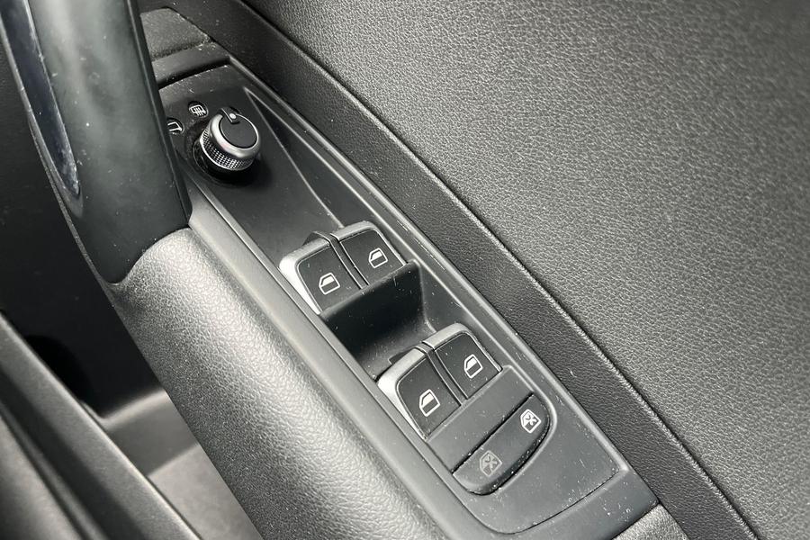 Audi A1 Photo autoimg-5a7a48bebd19564ede00fe3a01ebbea704c077ac.jpg