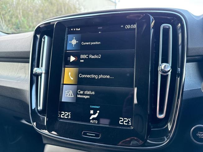 VOLVO Xc40 Photo 35