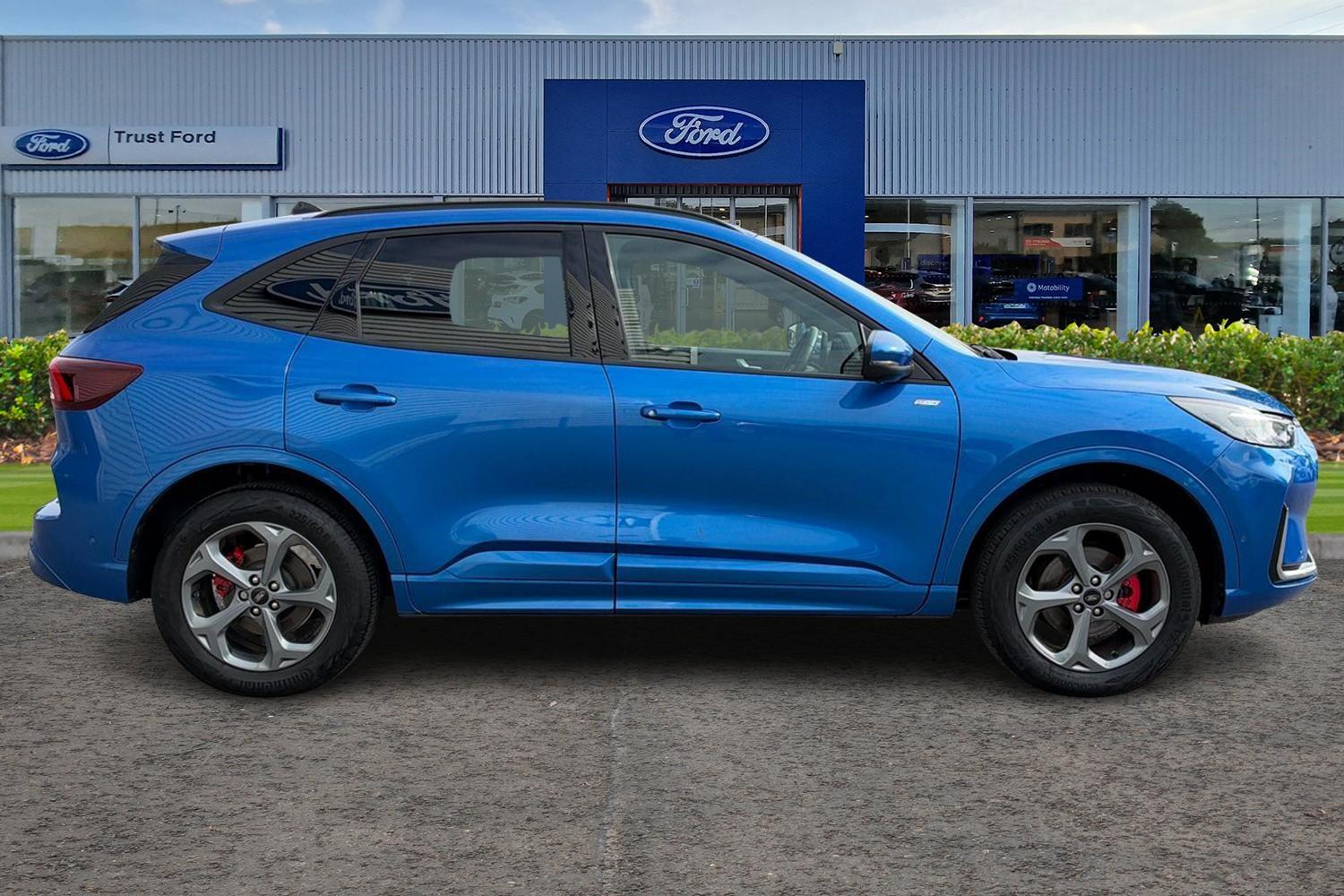 Ford KUGA Photo 2