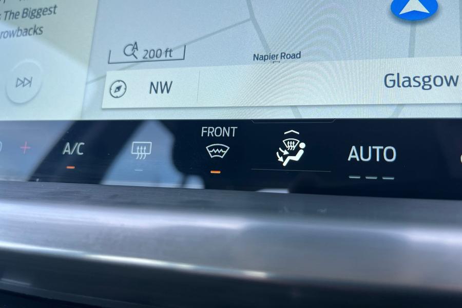 Ford Focus Photo autoimg-5a8049bca0f00393a61e3ea579164d5e58454089.jpg
