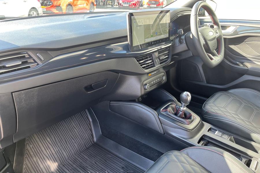 Ford FOCUS Photo autoimg-5a81b6c2ad21d22d9cb761de2f2f9a2a188fa4f0.jpg