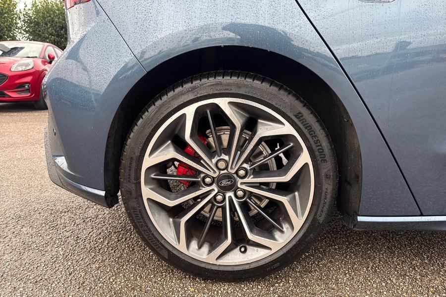 Ford Focus Photo autoimg-5a8649ff8f66acbd97b301e08f98ad6a4b6e2b0f.jpg