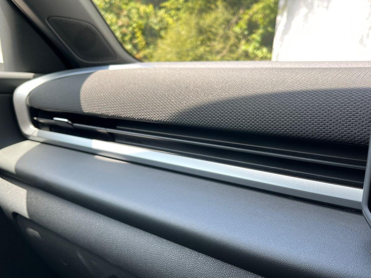 Volkswagen T-Roc Photo autoimg-5a871a97a2bb2a5b486599e8fef8af70f41e175f.jpg