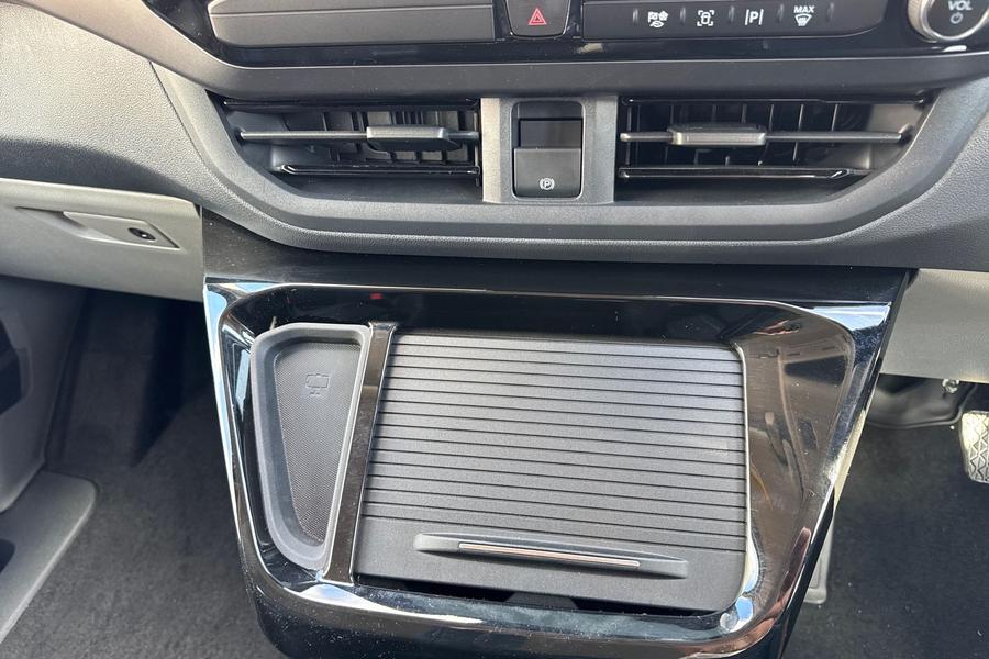 Ford TRANSIT CUSTOM Photo autoimg-5a89ed9895a0ececc83443616b5625521f9c1ba3.jpg
