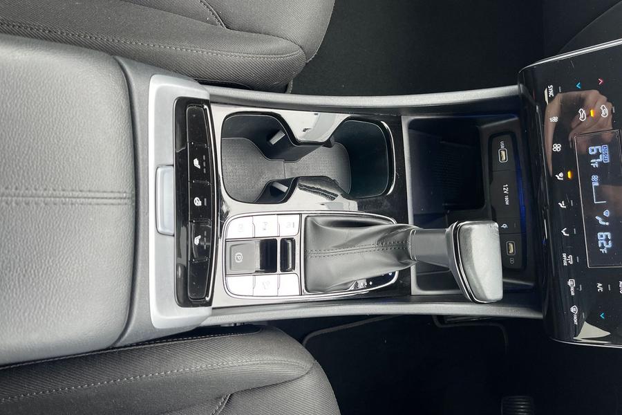 Hyundai TUCSON Photo autoimg-5a8eea8c2a6996979316baee7dc63af81f9282a9.jpg
