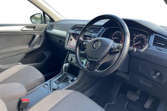 Volkswagen Tiguan Photo autoimg-5a90edb8193ef039993cec0c470ab3e84a7ea429.jpg